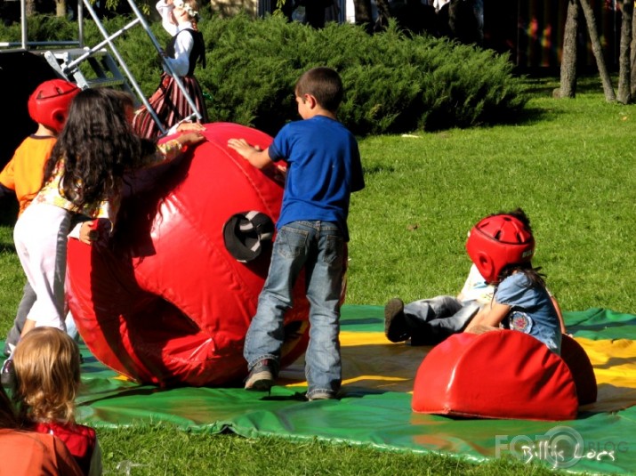 Gadatirgus Jelgavaa! Jeb oranzhu balonu diena! ;)