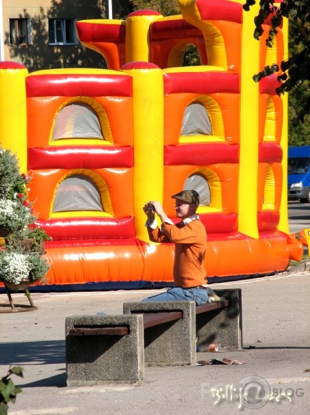 Gadatirgus Jelgavaa! Jeb oranzhu balonu diena! ;)