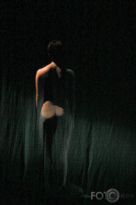 "..par viņām". Vēlme pabūt vienai