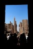 Iz tumsas (Karnaka)