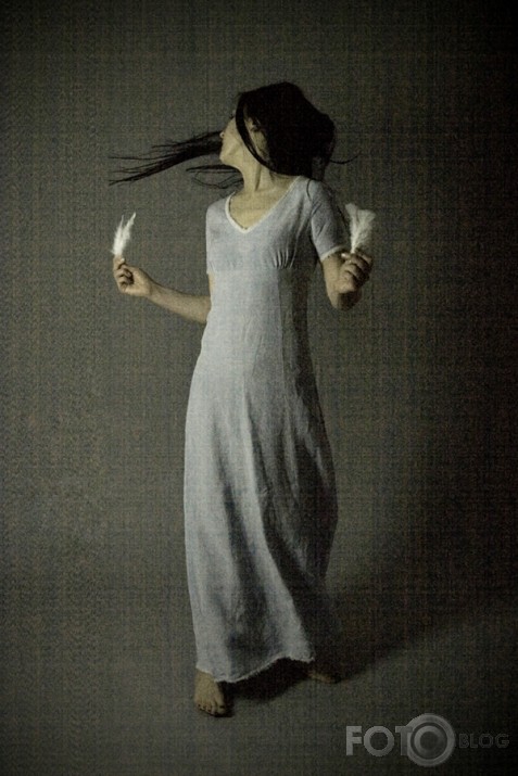 Bēgot no Nekurienes