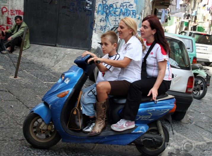 Napoli, Quartieri Spagnoli