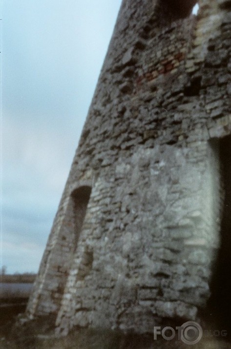 Bilžu šerija. Pinhole.