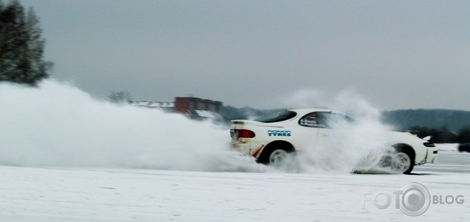 Ledus rallijs.