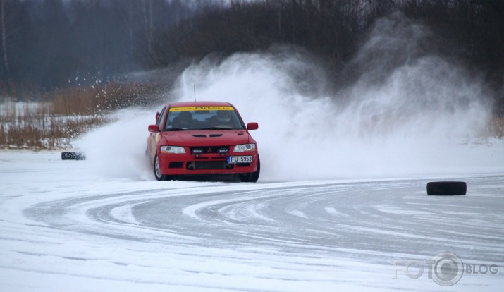 Ledus rallijs.