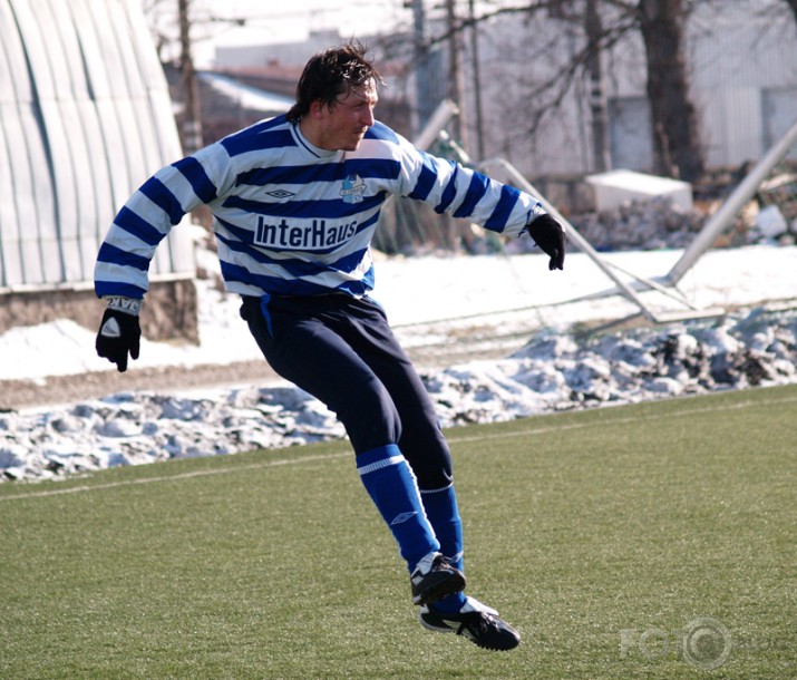 FK Jurmala : FK Riga