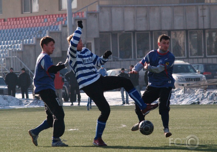 FK Jurmala : FK Riga