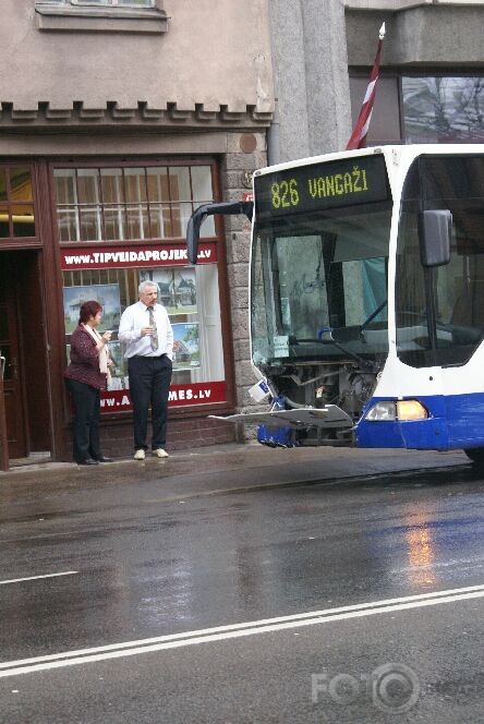 Auto + Autobus