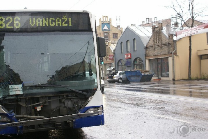 Auto + Autobus