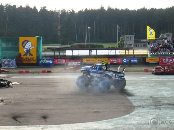 Moster track