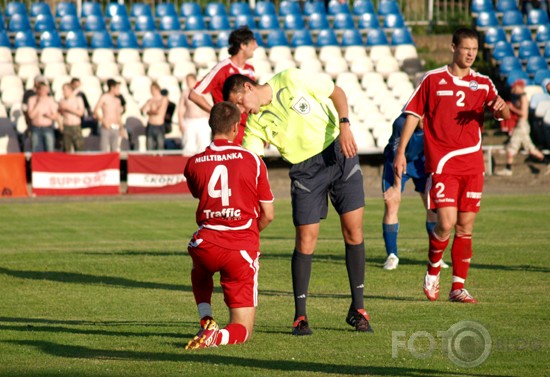 Latvijas kausa izcīņas 1/4 spēle futbolā.