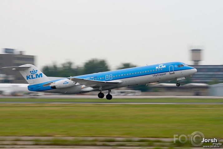 KLM Cityhopper Fokker 100