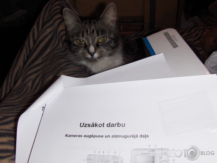 Kopā ar mīļo mājdzīvnieku apgūstu jauniegādāto fotoaparātu :p