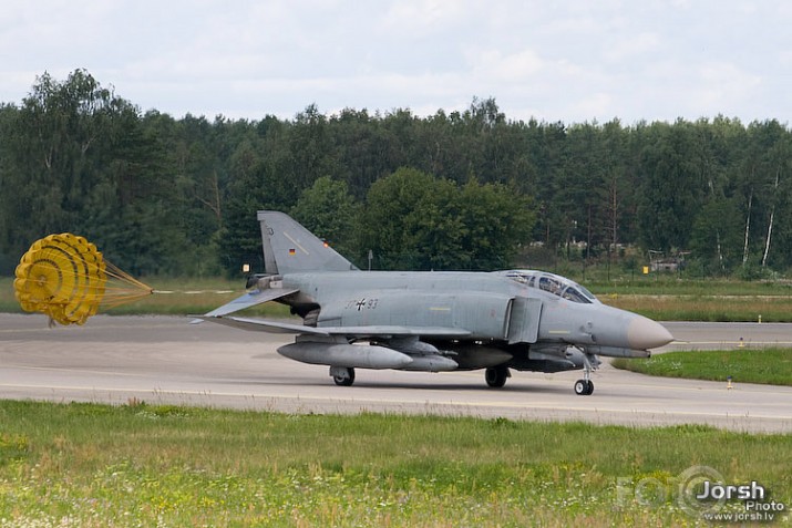 Vācu McDonnell Douglas F-4F Phantom II Rīgā