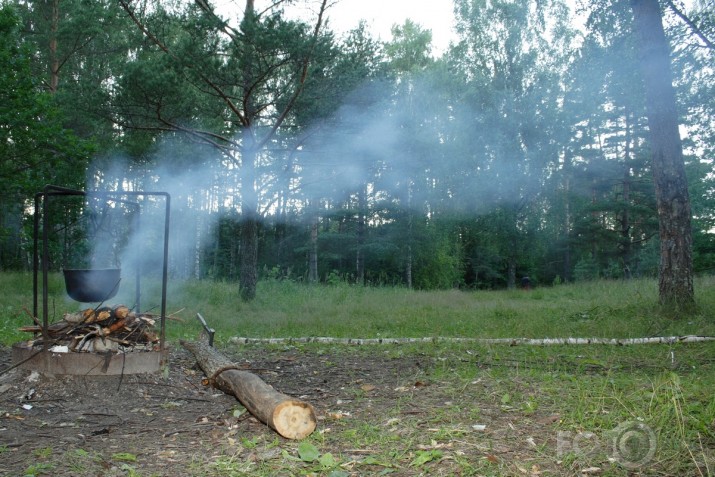 Vakara dūmi.