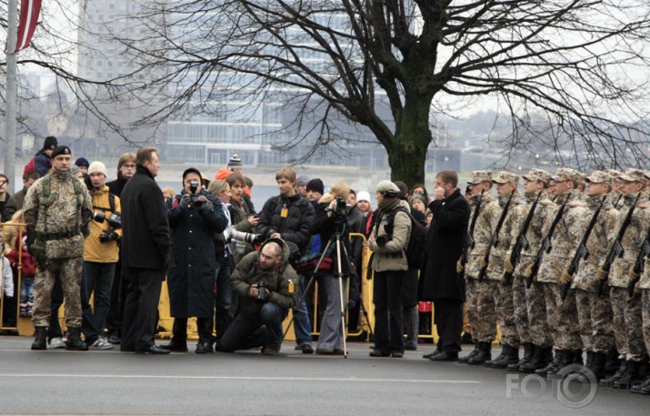 Valsts svētki, parāde ....