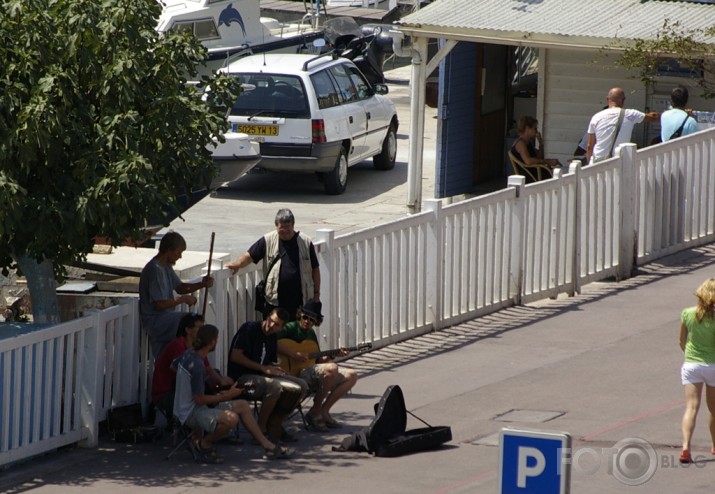 Rīta cēliens Marseļā...