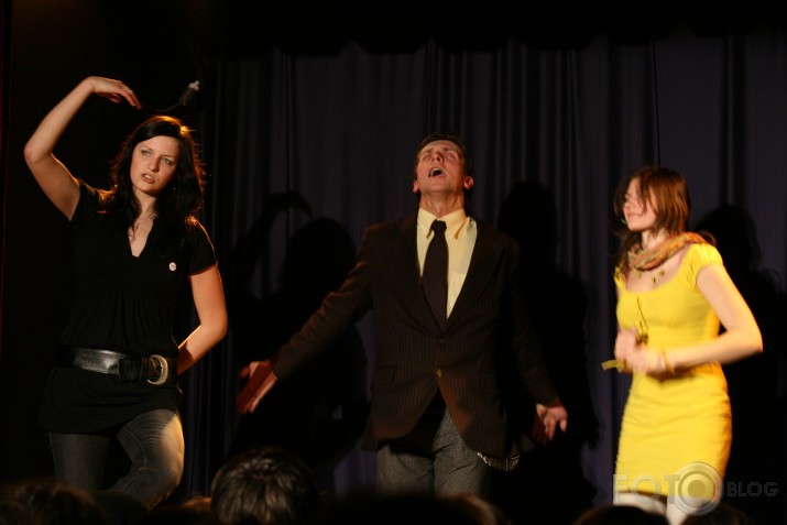 Improvizacijas teatris
