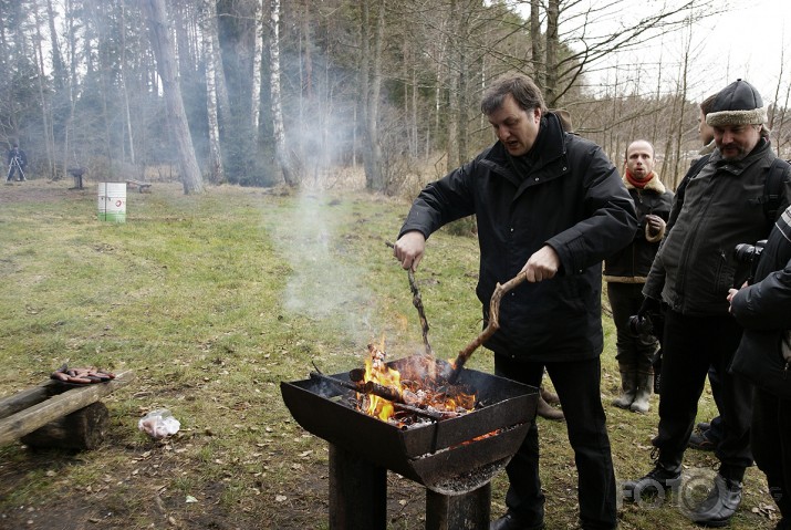 Kawazoe + ZG = baigais tusiņš [otrais cēliens]