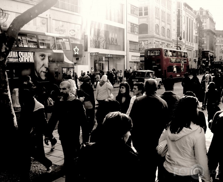 crowd [Oxford street]