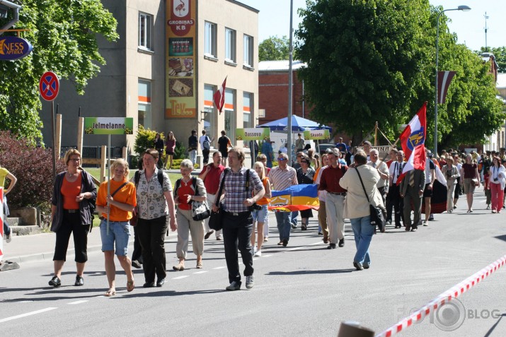 GROBIŅAS SVĒTKI
