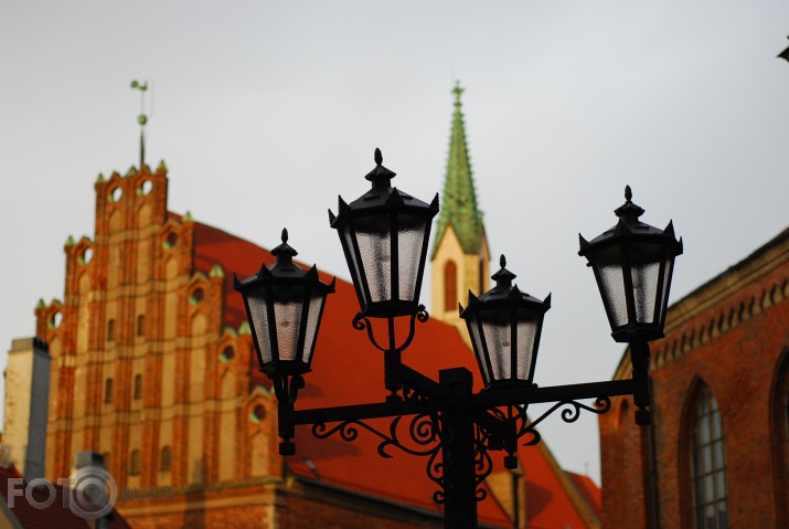 Trīs laternas