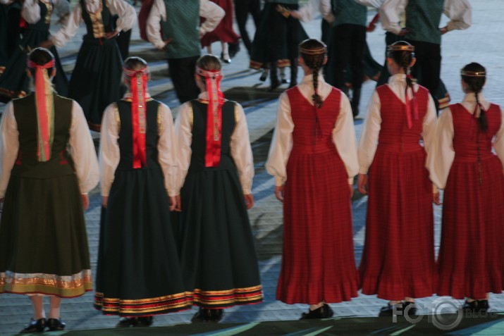 dziesmu un deju svētki 