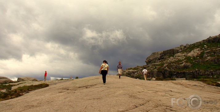 Pa ceļam otreiz uz Preikestolen.