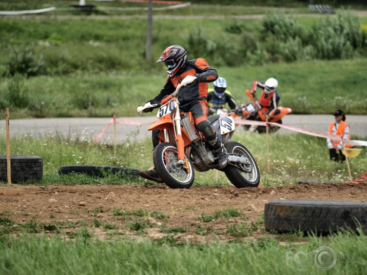 LČ supermoto