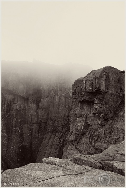 Uz Preikestolen