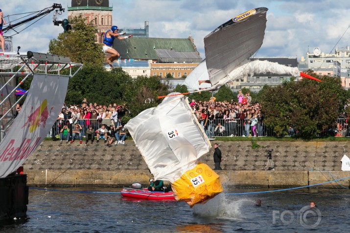 Red Bull Flugtag.. ieskrienies..