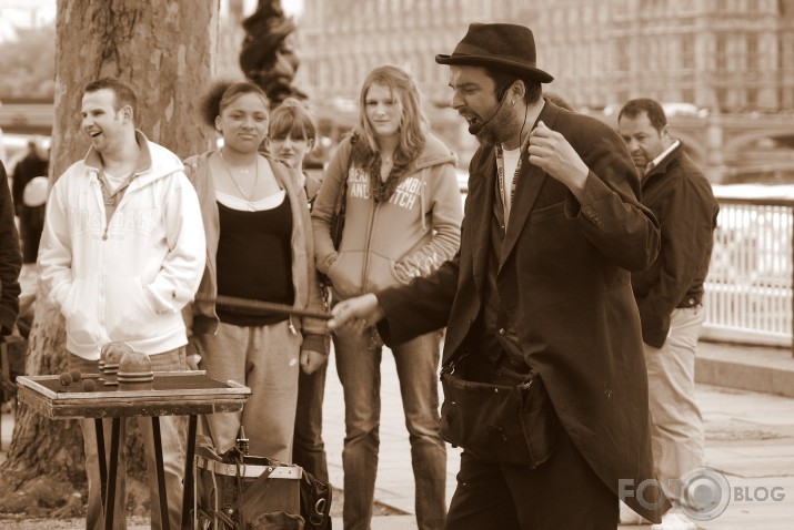 Londona. Ielas garumā