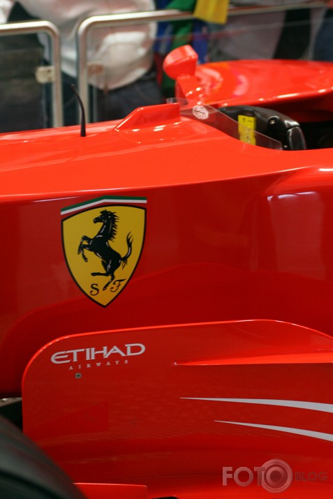 F1 un aksesuāri