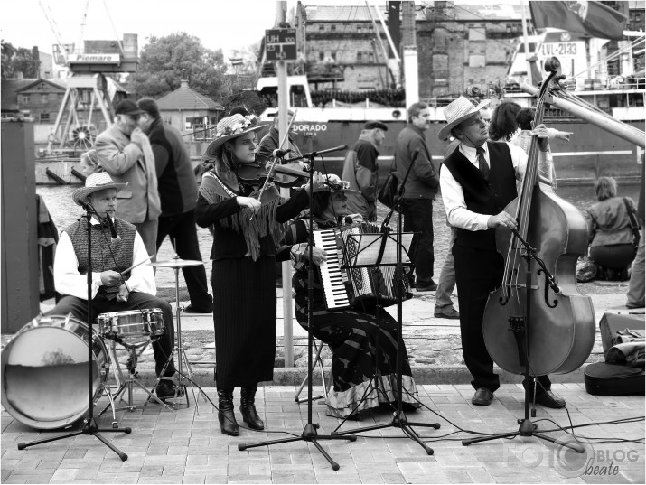 Promenādes muzikanti