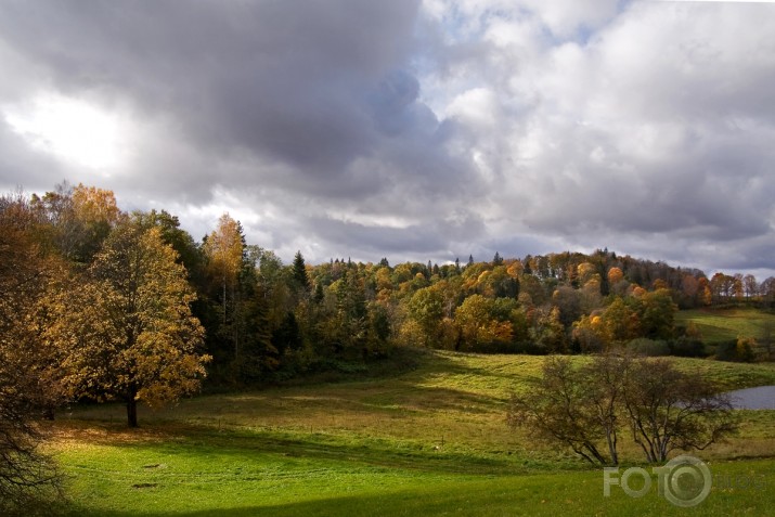 Rudens gleznainajā Kamparkalna apkārtnē