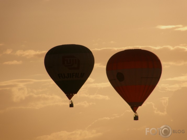 balons.