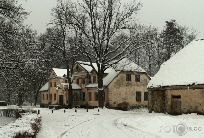 Muižas pārvaldnieka māja