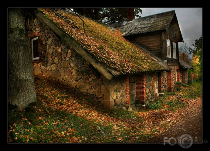 mazs stūrītis rudens