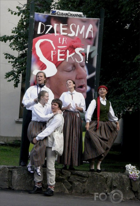 Dziesmā ir spēks.