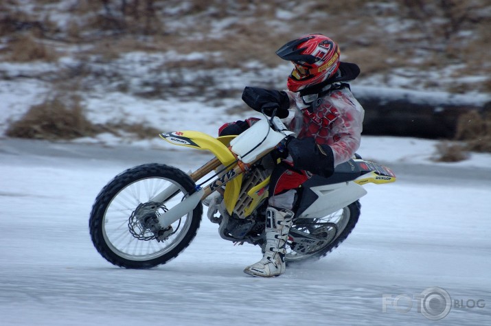 Nodarbība Mārtiņa Aleksandroviča motokrosa skolā