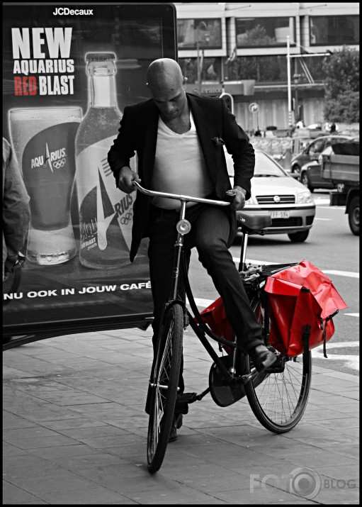 red blast - red bag