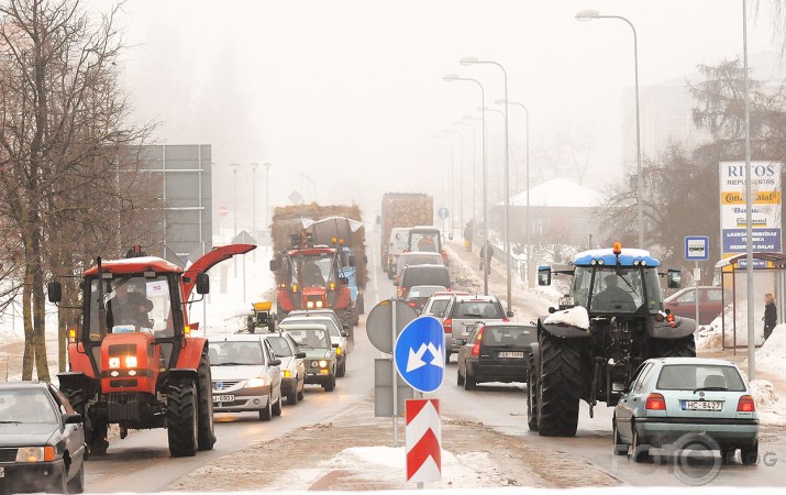 Madonā arī zemnieki protestē