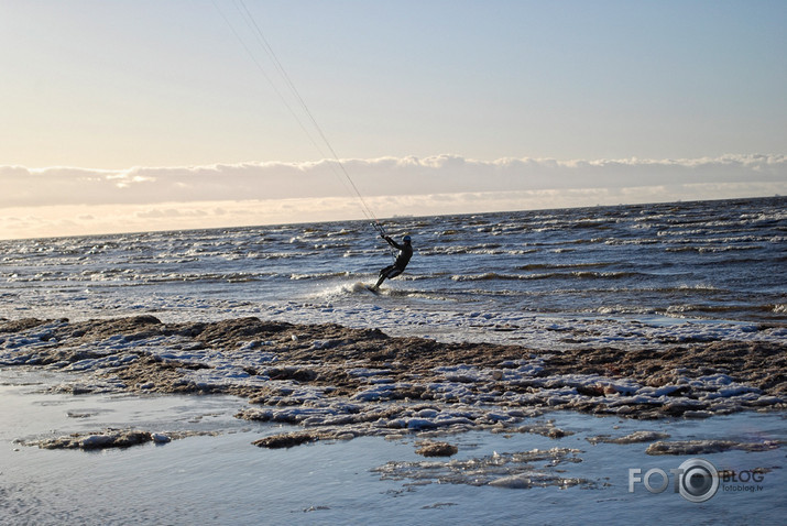 Kiteboards.