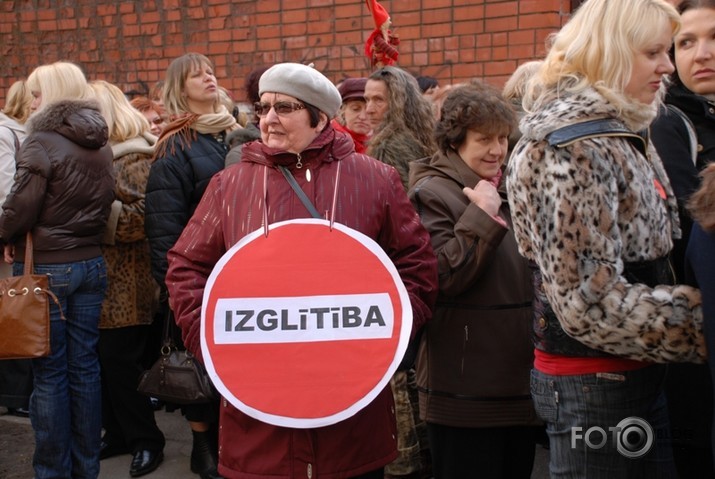 Latvija - Muļķu zeme???