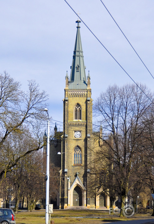 Pirms pūpolsvētdienas