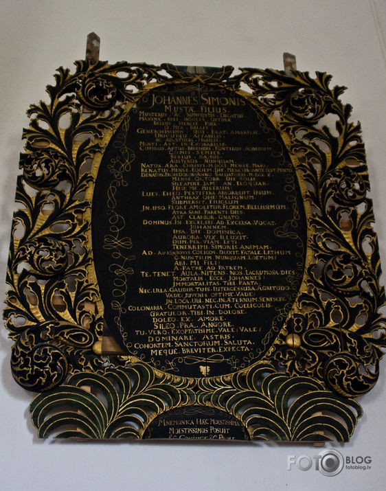 UGĀLES LUTERĀŅU BAZNĪCA.