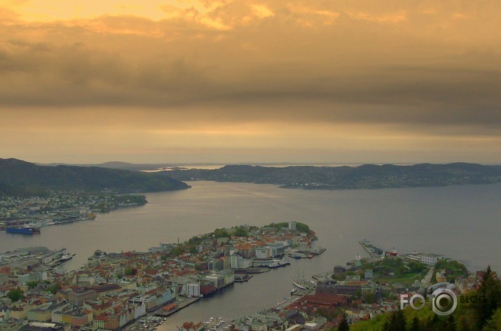 vakara dūmaka pār Bergenu