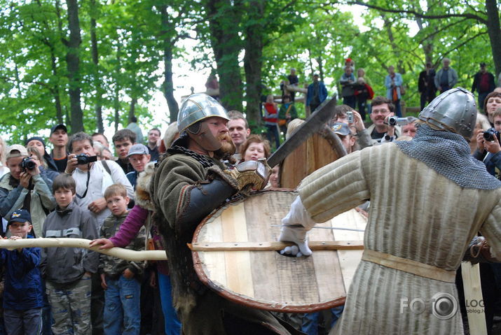 Bruņinieku kaujas pilskalnā