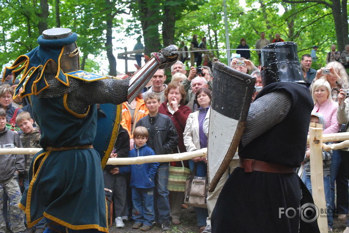 Bruņinieku kaujas pilskalnā