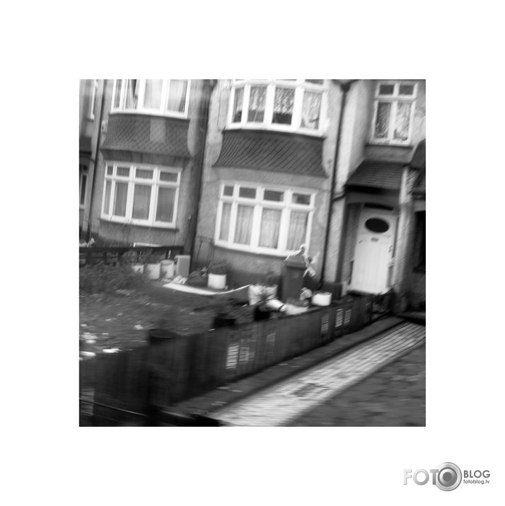 Pa autobusa logu. Londona